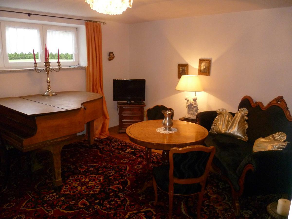 Ferienwohnung Antikstübchen * Garmisch-Partenkirchen